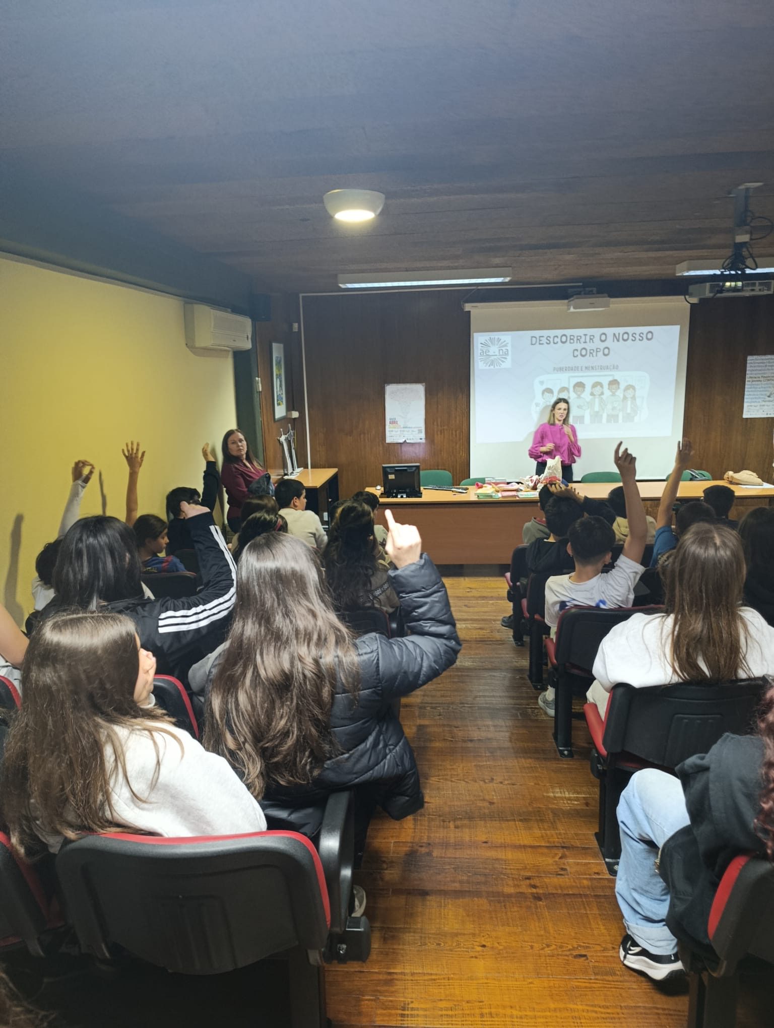Sessão no Auditório da Escola Nadir Afonso